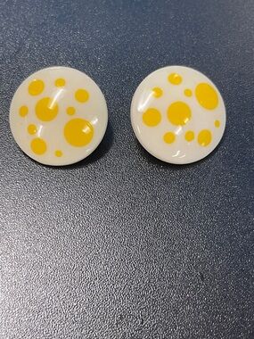 Vintage White and Yellow Polka Dot Round Resin Earrings